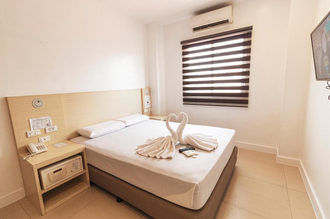 Wow Budget Hotel Cubao Quezon City Exterior photo