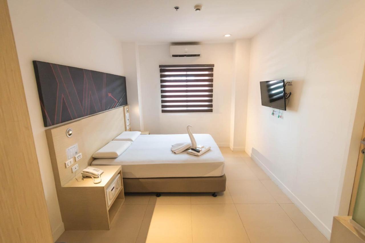 Wow Budget Hotel Cubao Quezon City Exterior photo