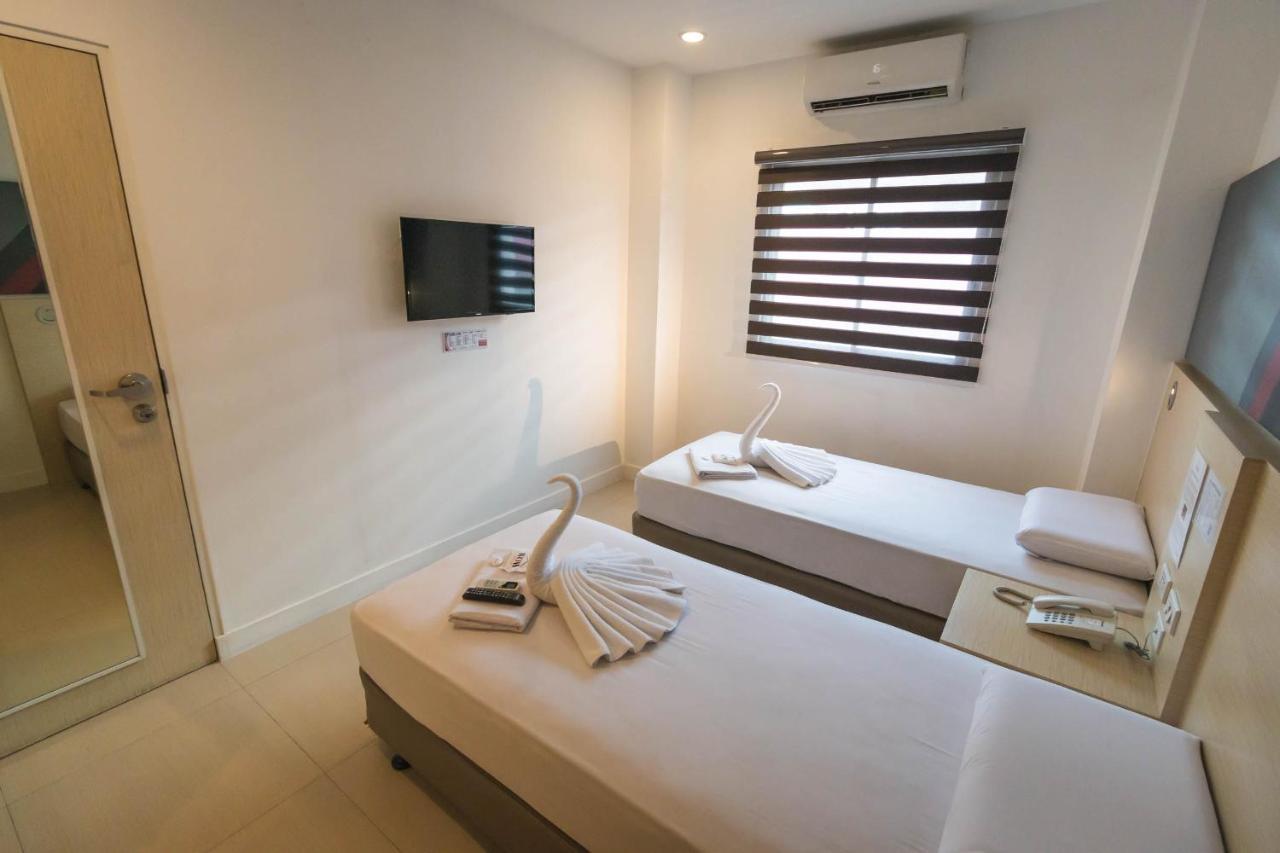 Wow Budget Hotel Cubao Quezon City Exterior photo