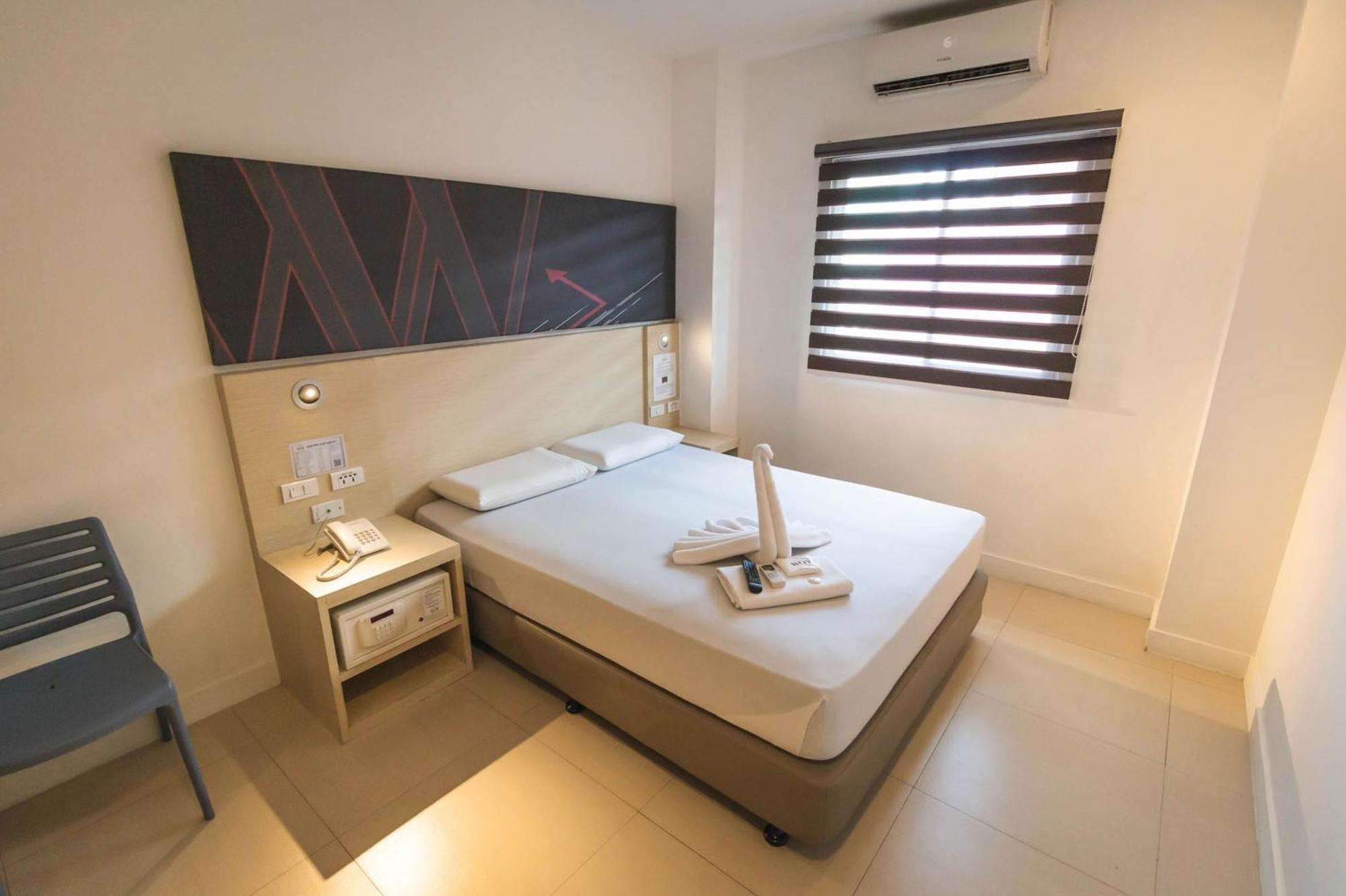 Wow Budget Hotel Cubao Quezon City Exterior photo
